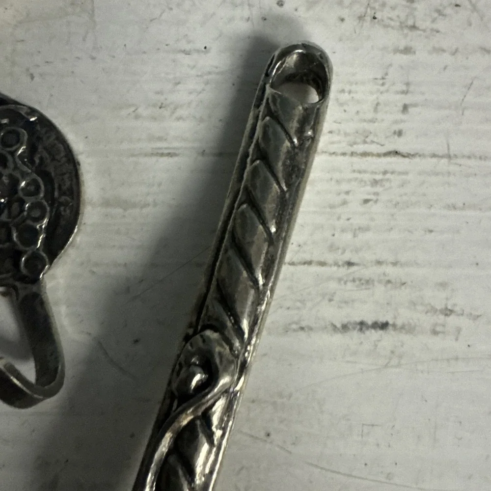 N/A ornate pewter